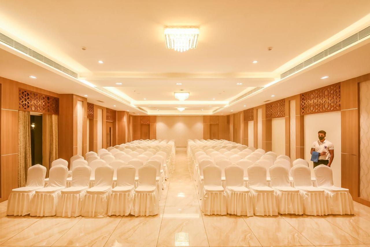 Emerald Clarks Inn Suites Mysore Luaran gambar