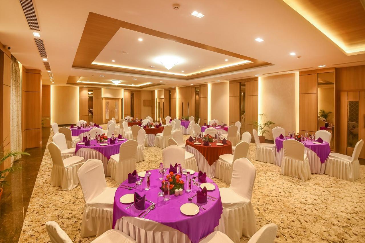 Emerald Clarks Inn Suites Mysore Luaran gambar