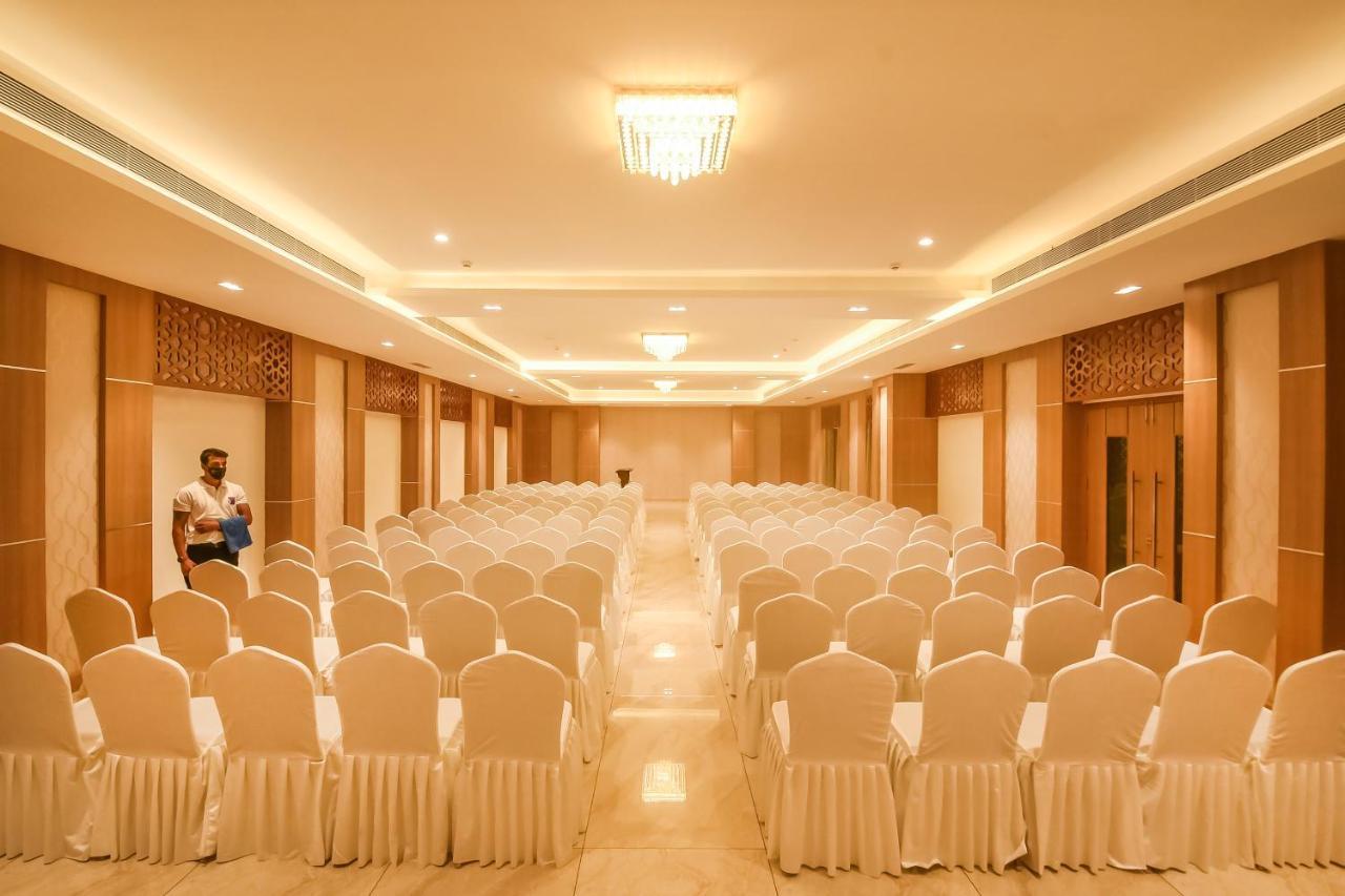 Emerald Clarks Inn Suites Mysore Luaran gambar