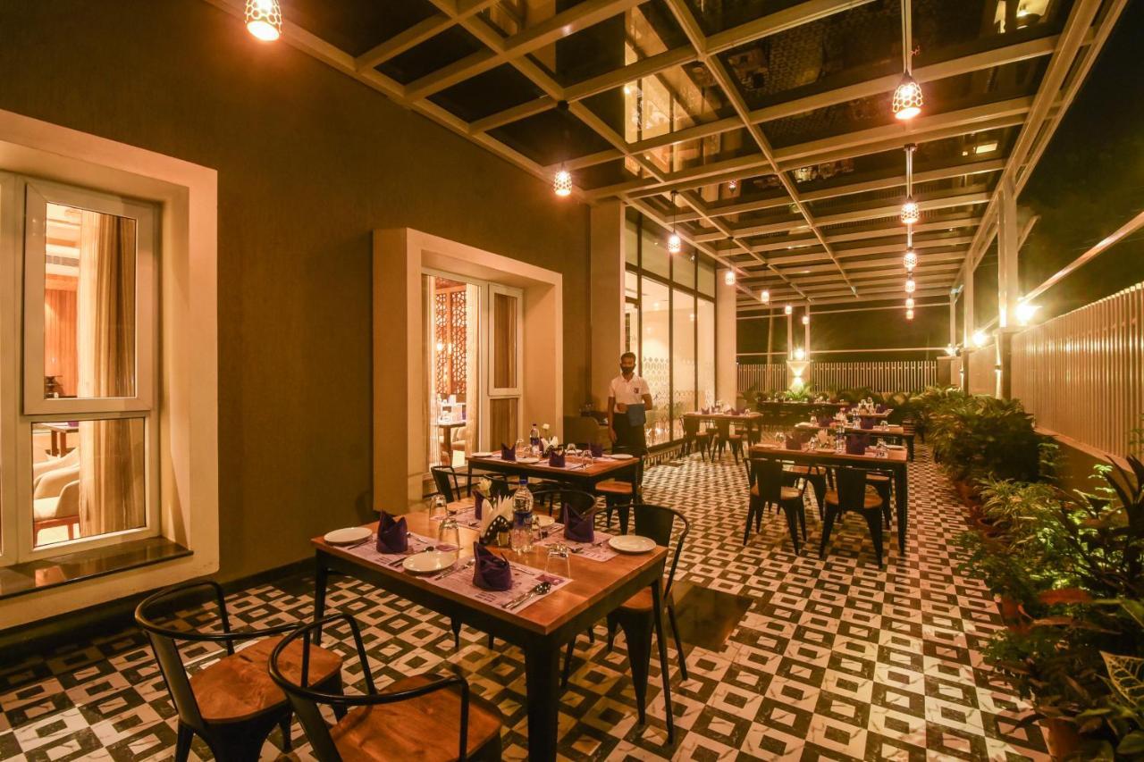 Emerald Clarks Inn Suites Mysore Luaran gambar